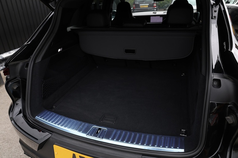 Porsche Cayenne 1 Owner + Porsche Warranty + £80k List Price Image 33