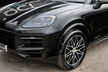 Porsche Cayenne 1 Owner + Porsche Warranty + £80k List Price - Thumb 35
