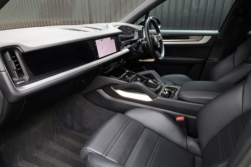 Porsche Cayenne 1 Owner + Porsche Warranty + £80k List Price Image 2