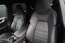 Porsche Cayenne 1 Owner + Porsche Warranty + £80k List Price - Thumb 20