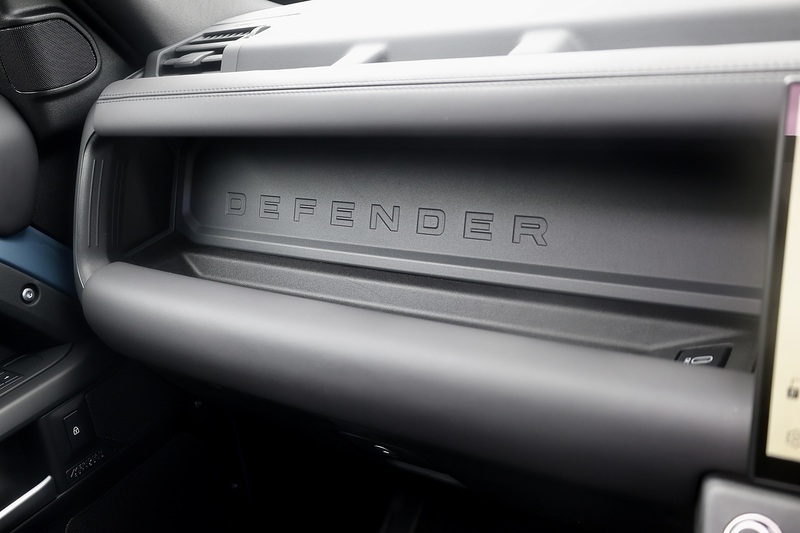 Land Rover Defender 110 D350 X-Dynamic HSE Huge Spec + 7 Seats + Family Pack + Tow Pack Image 19