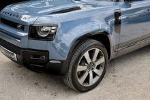 Land Rover Defender 110 D350 X-Dynamic HSE Huge Spec + 7 Seats + Family Pack + Tow Pack - Thumb 34