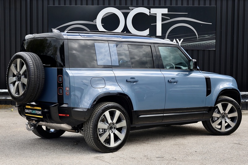 Land Rover Defender 110 D350 X-Dynamic HSE Huge Spec + 7 Seats + Family Pack + Tow Pack Image 11