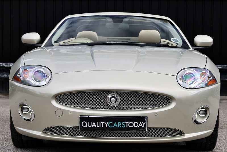 Jaguar XK Convertible Last Owner 2018 + Just 25k Miles + Very Rare Spec Image 4