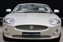 Jaguar XK Convertible Last Owner 2018 + Just 25k Miles + Very Rare Spec - Thumb 4