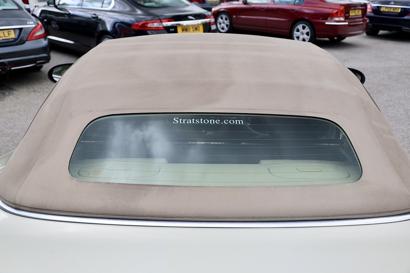 Jaguar XK Convertible Last Owner 2018 + Just 25k Miles + Very Rare Spec Image 20