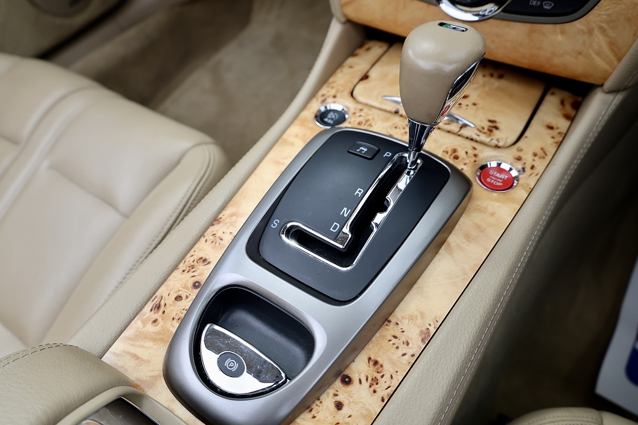 Jaguar XK Convertible Last Owner 2018 + Just 25k Miles + Very Rare Spec - Large 29