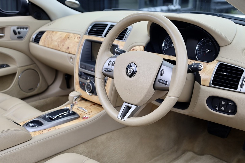 Jaguar XK Convertible Last Owner 2018 + Just 25k Miles + Very Rare Spec Image 36