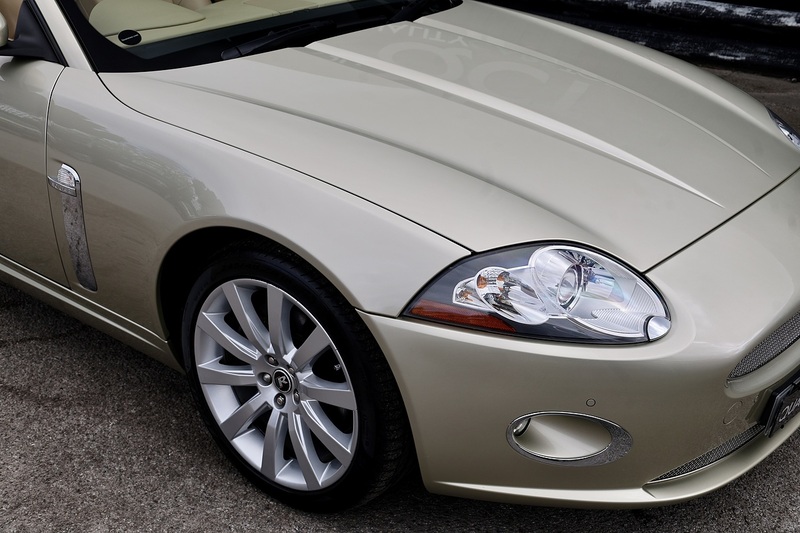 Jaguar XK Convertible Last Owner 2018 + Just 25k Miles + Very Rare Spec Image 41