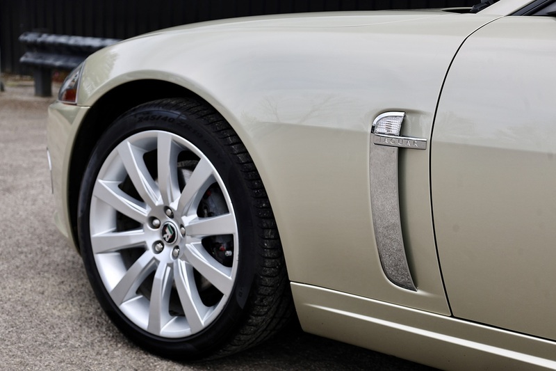 Jaguar XK Convertible Last Owner 2018 + Just 25k Miles + Very Rare Spec Image 51