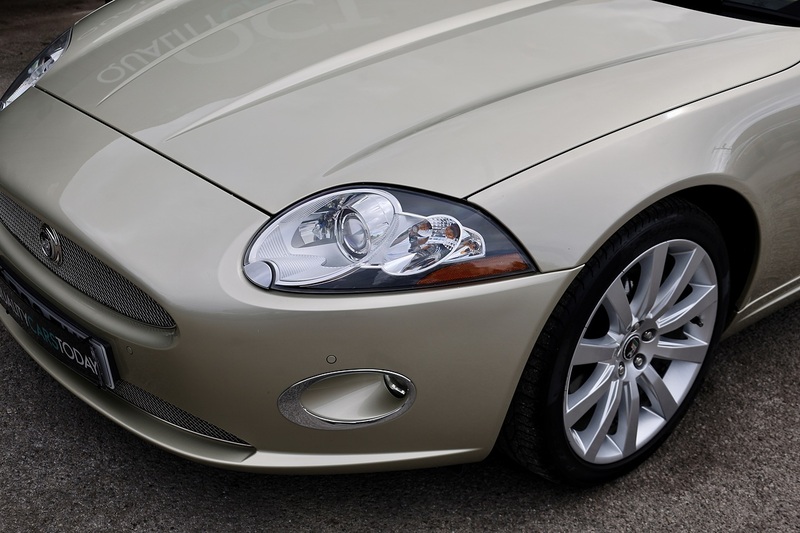 Jaguar XK Convertible Last Owner 2018 + Just 25k Miles + Very Rare Spec Image 43