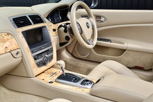 Jaguar XK Convertible Last Owner 2018 + Just 25k Miles + Very Rare Spec - Thumb 6