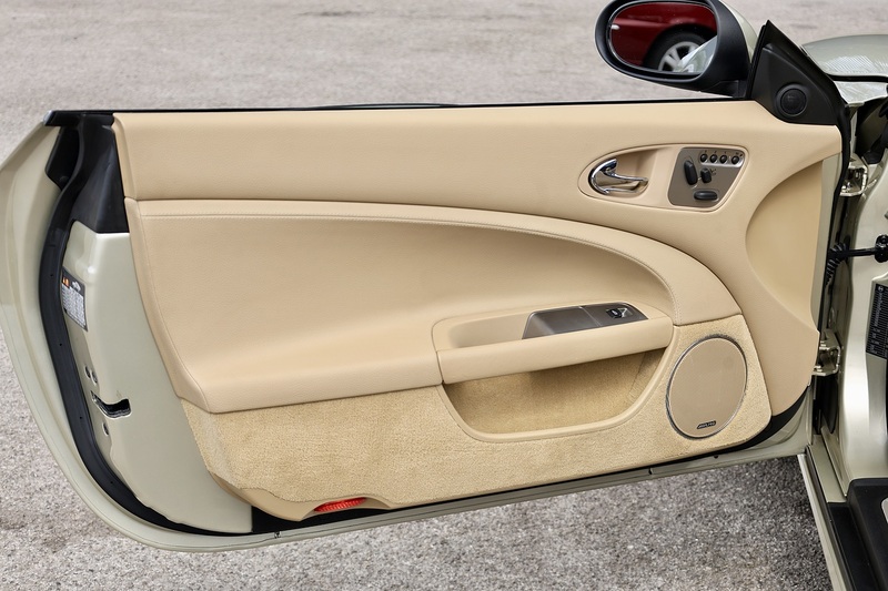 Jaguar XK Convertible Last Owner 2018 + Just 25k Miles + Very Rare Spec Image 54