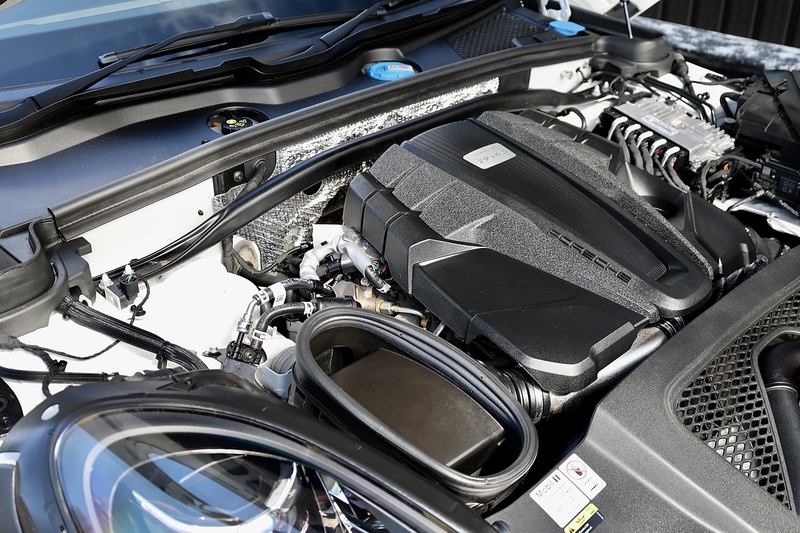 Porsche Macan S 1 Owner + Full Porsche History + VAT Qualifyinh Image 29