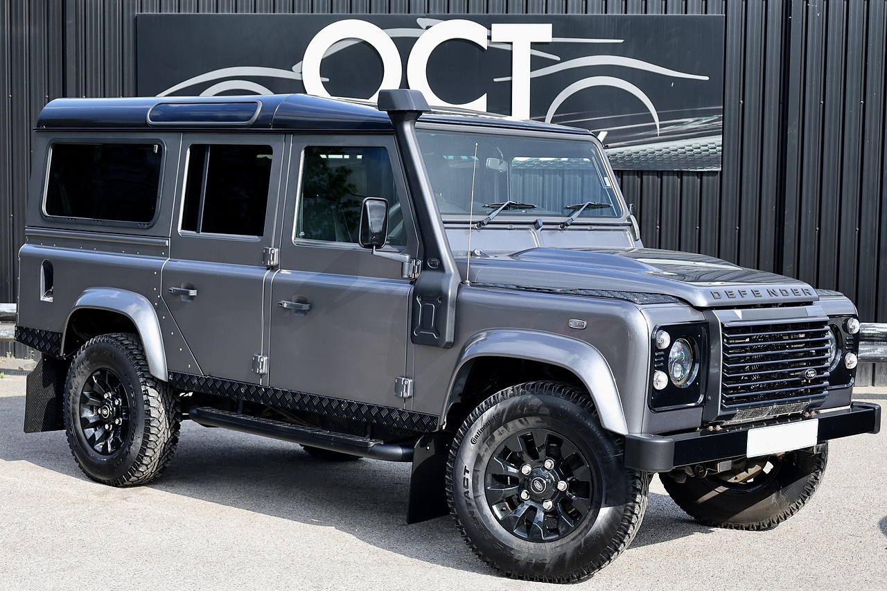 Land Rover Defender 110 XS 2.2 TDCI + 7 Seats + Beautiful Condition - Large 0