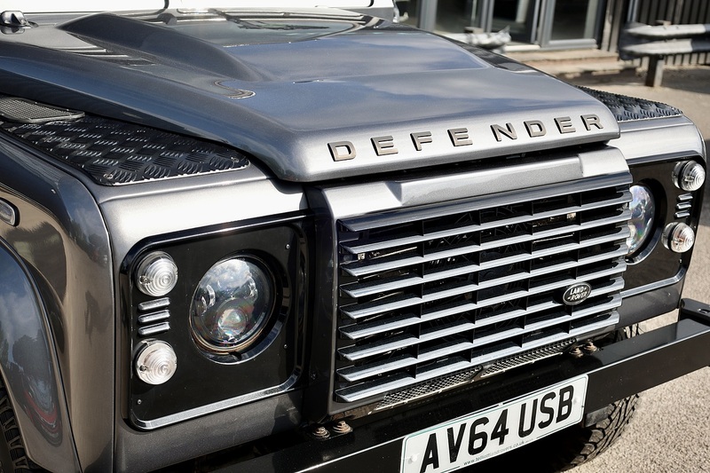 Land Rover Defender 110 XS 2.2 TDCI + 7 Seats + Beautiful Condition Image 6