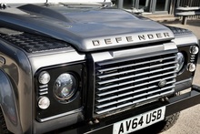 Land Rover Defender 110 XS 2.2 TDCI + 7 Seats + Beautiful Condition - Thumb 6