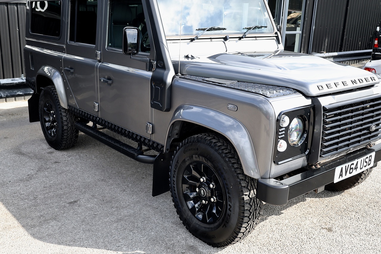 Land Rover Defender 110 XS 2.2 TDCI + 7 Seats + Beautiful Condition - Large 12