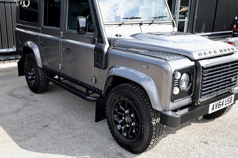 Land Rover Defender 110 XS 2.2 TDCI + 7 Seats + Beautiful Condition Image 12