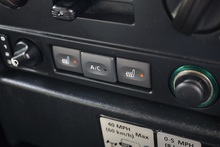 Land Rover Defender 110 XS 2.2 TDCI + 7 Seats + Beautiful Condition - Thumb 15