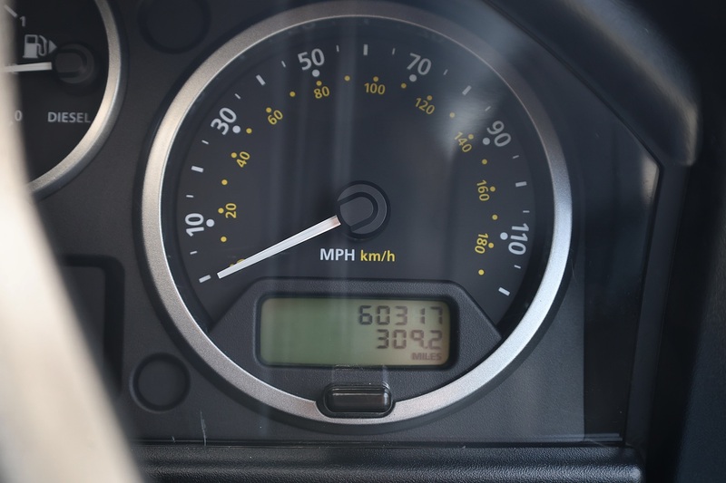 Land Rover Defender 110 XS 2.2 TDCI + 7 Seats + Beautiful Condition Image 46