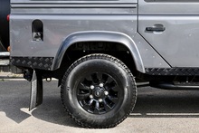 Land Rover Defender 110 XS 2.2 TDCI + 7 Seats + Beautiful Condition - Thumb 19