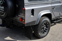 Land Rover Defender 110 XS 2.2 TDCI + 7 Seats + Beautiful Condition - Thumb 18