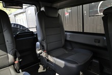 Land Rover Defender 110 XS 2.2 TDCI + 7 Seats + Beautiful Condition - Thumb 27