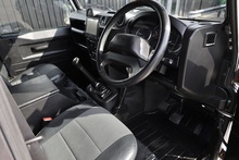 Land Rover Defender 110 XS 2.2 TDCI + 7 Seats + Beautiful Condition - Thumb 31