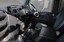 Land Rover Defender 110 XS 2.2 TDCI + 7 Seats + Beautiful Condition - Thumb 16