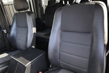 Land Rover Defender 110 XS 2.2 TDCI + 7 Seats + Beautiful Condition - Thumb 30