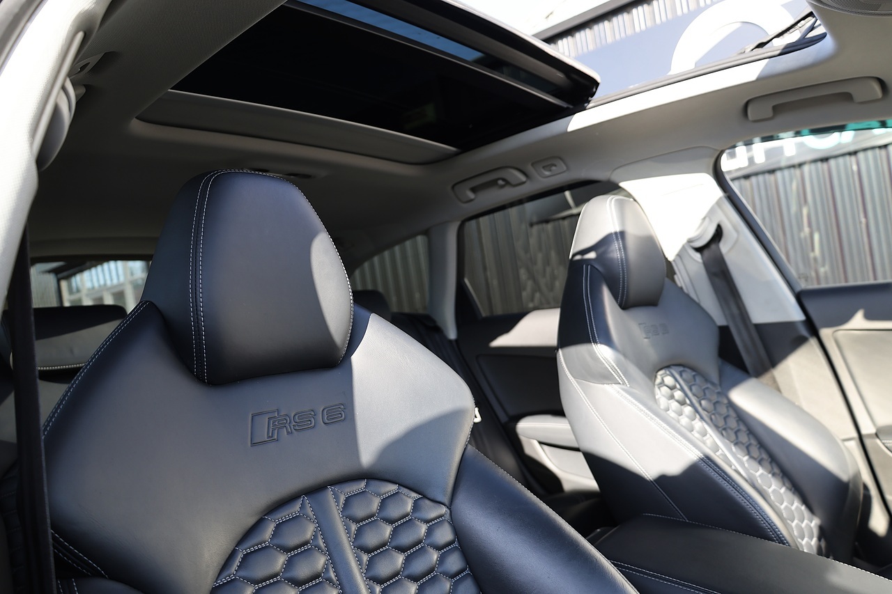 Audi RS6 Avant Full Audi Main Dealer History + £9k Options + Pano Roof + Dynamic Pack - Large 6