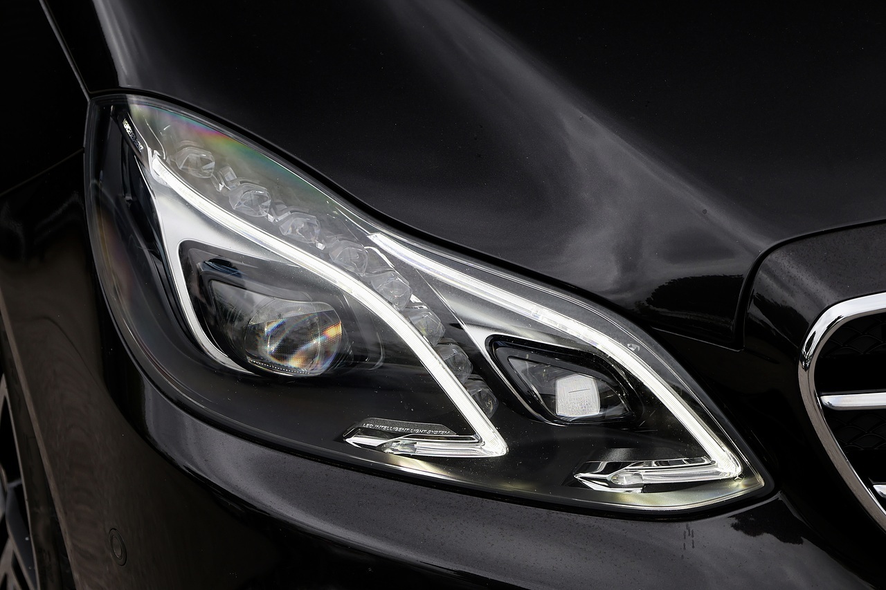 Mercedes-Benz E350 AMG Night Edition Prem+ 1 Owner + Full MB Main Dealer + Designo Paint + Huge Spec - Large 9