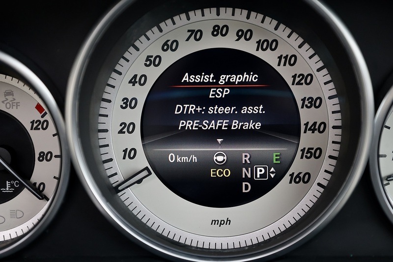 Mercedes-Benz E350 AMG Night Edition Prem+ 1 Owner + Full MB Main Dealer + Designo Paint + Huge Spec Image 21