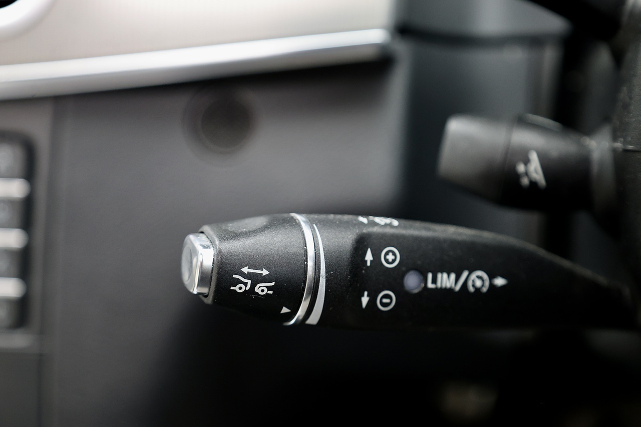 Mercedes-Benz E350 AMG Night Edition Prem+ 1 Owner + Full MB Main Dealer + Designo Paint + Huge Spec - Large 26