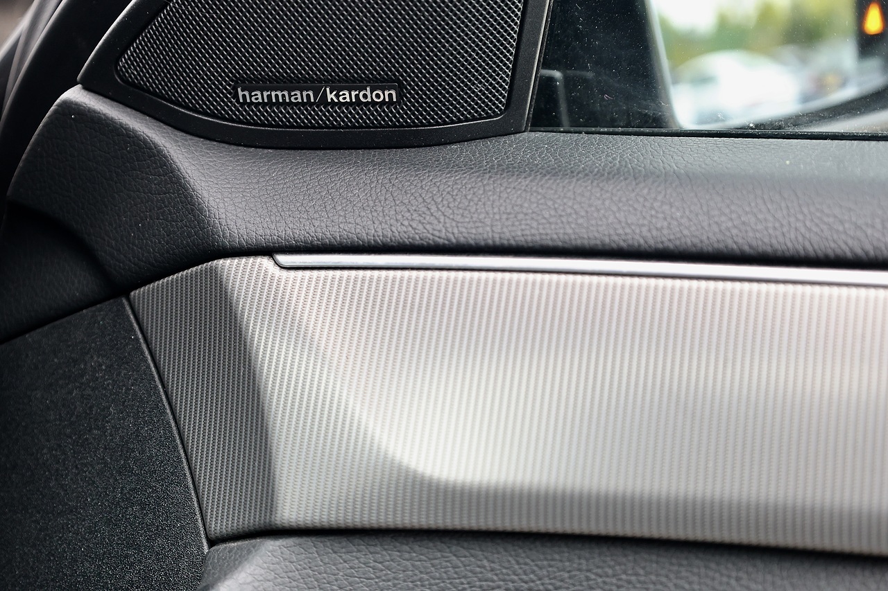 Mercedes-Benz E350 AMG Night Edition Prem+ 1 Owner + Full MB Main Dealer + Designo Paint + Huge Spec - Large 27