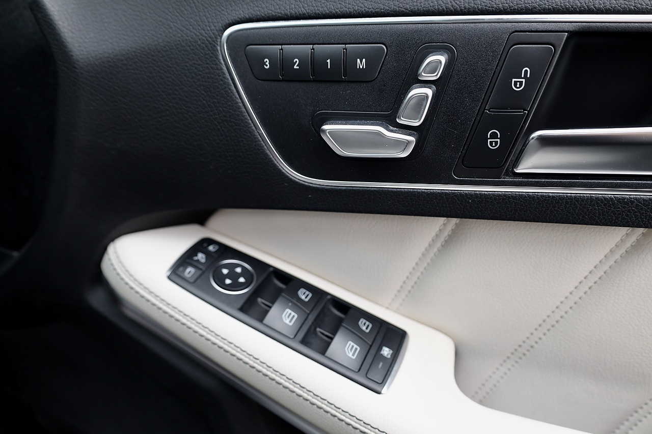 Mercedes-Benz E350 AMG Night Edition Prem+ 1 Owner + Full MB Main Dealer + Designo Paint + Huge Spec - Large 12