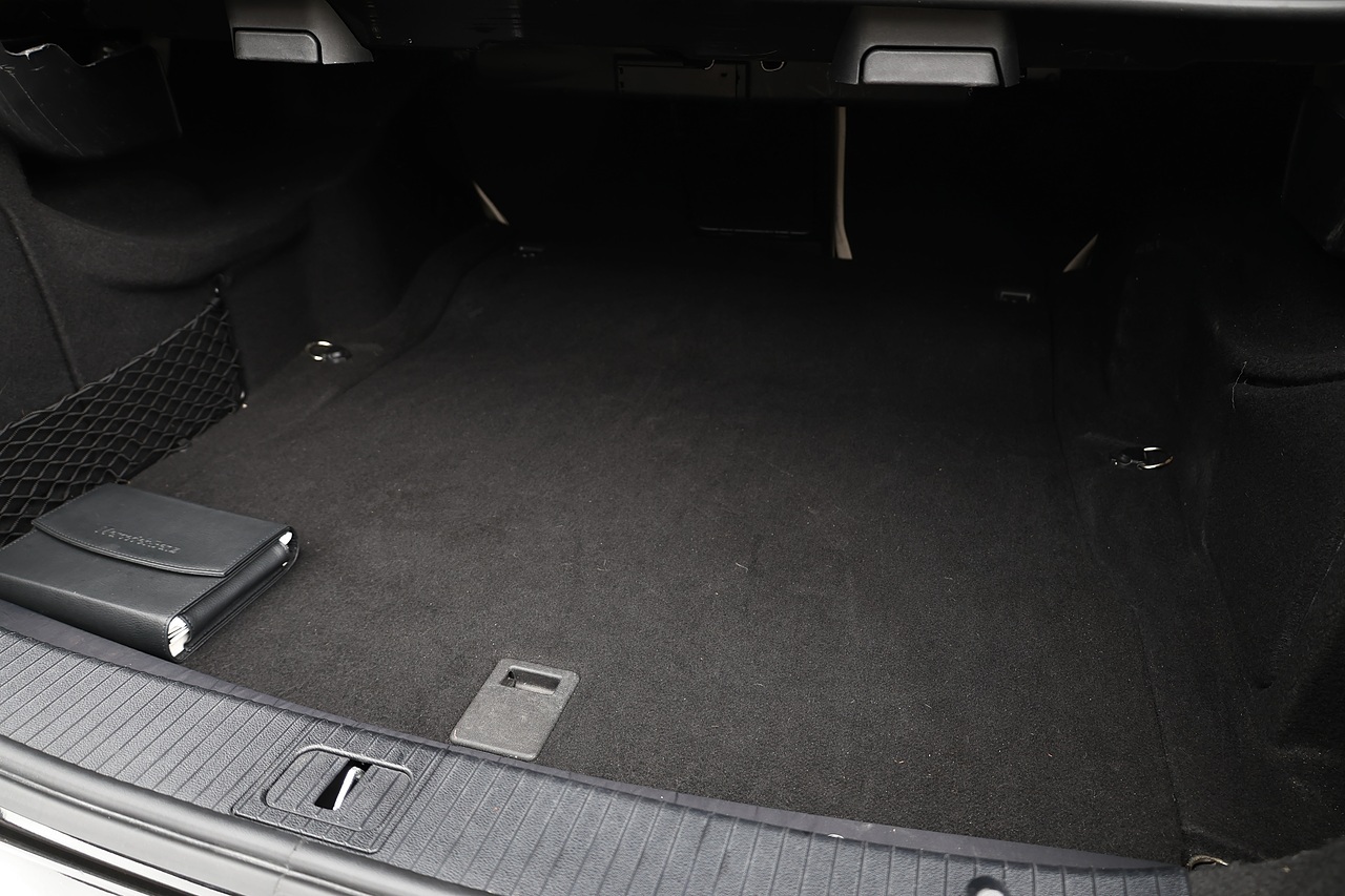 Mercedes-Benz E350 AMG Night Edition Prem+ 1 Owner + Full MB Main Dealer + Designo Paint + Huge Spec - Large 32