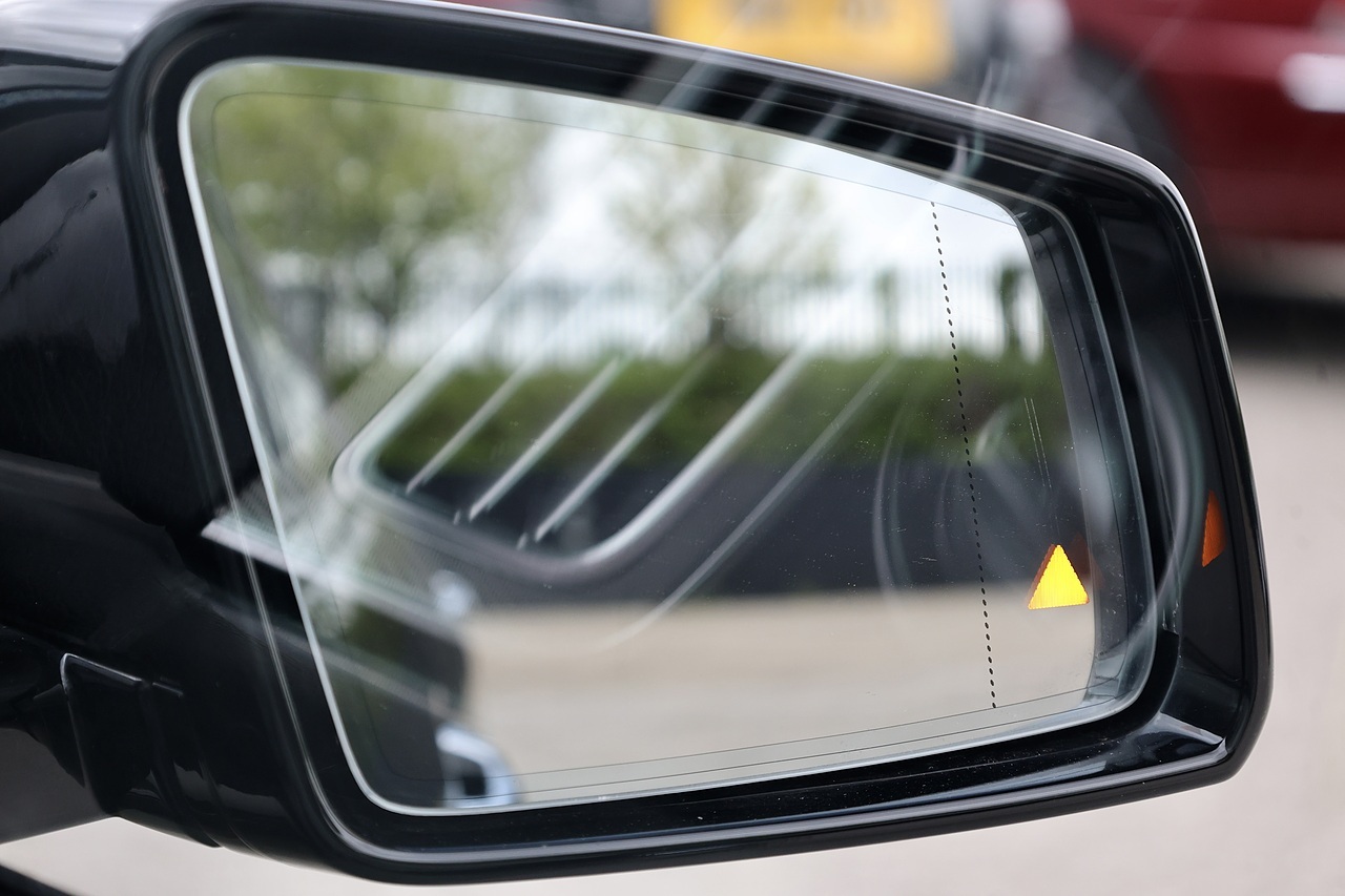 Mercedes-Benz E350 AMG Night Edition Prem+ 1 Owner + Full MB Main Dealer + Designo Paint + Huge Spec - Large 39