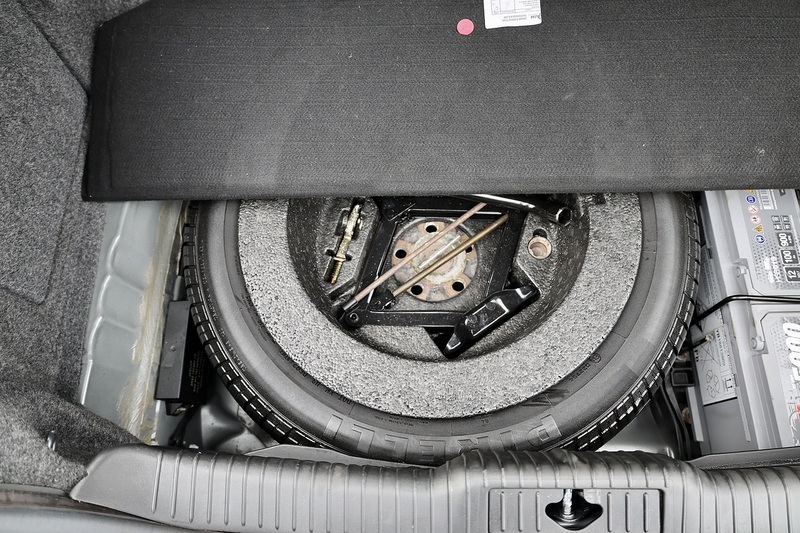 Jaguar S-Type V8 SE 1 Doctor Owner + 21 Services + Exceptional Image 20