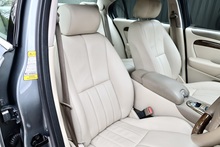 Jaguar S-Type V8 SE 1 Doctor Owner + 21 Services + Exceptional - Thumb 28