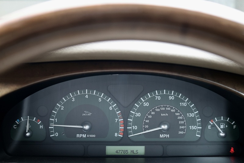 Jaguar S-Type V8 SE 1 Doctor Owner + 21 Services + Exceptional Image 36