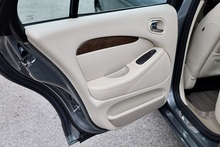 Jaguar S-Type V8 SE 1 Doctor Owner + 21 Services + Exceptional - Thumb 49