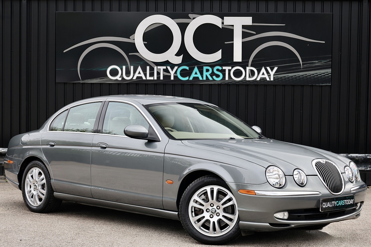 Jaguar S-Type V8 SE 1 Doctor Owner + 21 Services + Exceptional - Large 0