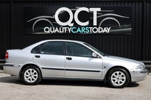 Volvo S40 1.8 XS Automatic 2 Former Keepers + 21 Volvo Main Dealer + Heated Seats - Thumb 6
