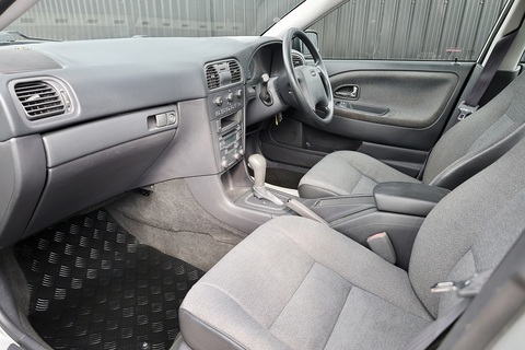 2 Former Keepers + 21 Volvo Main Dealer + Heated Seats