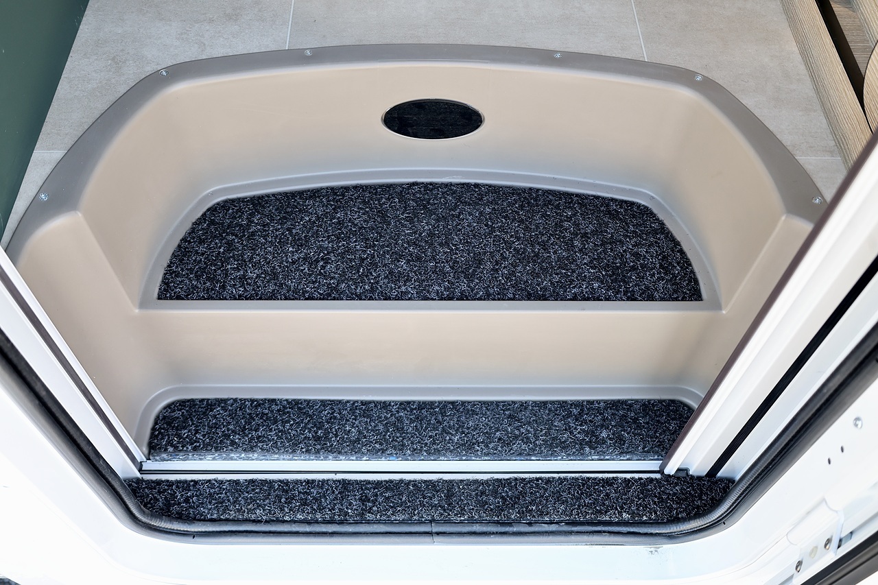 Ford Rimor Brand New + VAT Qualifying + High Specification - Large 19