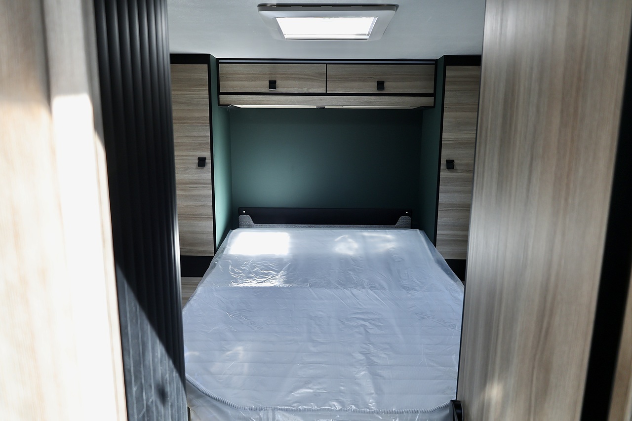 Ford Rimor Brand New + VAT Qualifying + High Specification - Large 39