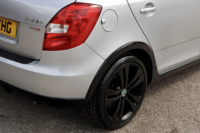 Skoda Fabia Monte Carlo 2 Former Keepers + Genuine Low Mileage + £20 Road Tax Image 16