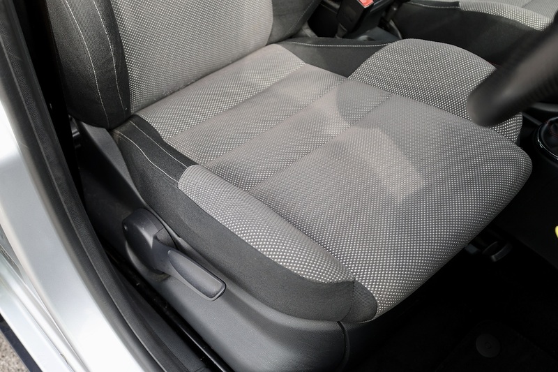 Skoda Fabia Monte Carlo 2 Former Keepers + Genuine Low Mileage + £20 Road Tax Image 25